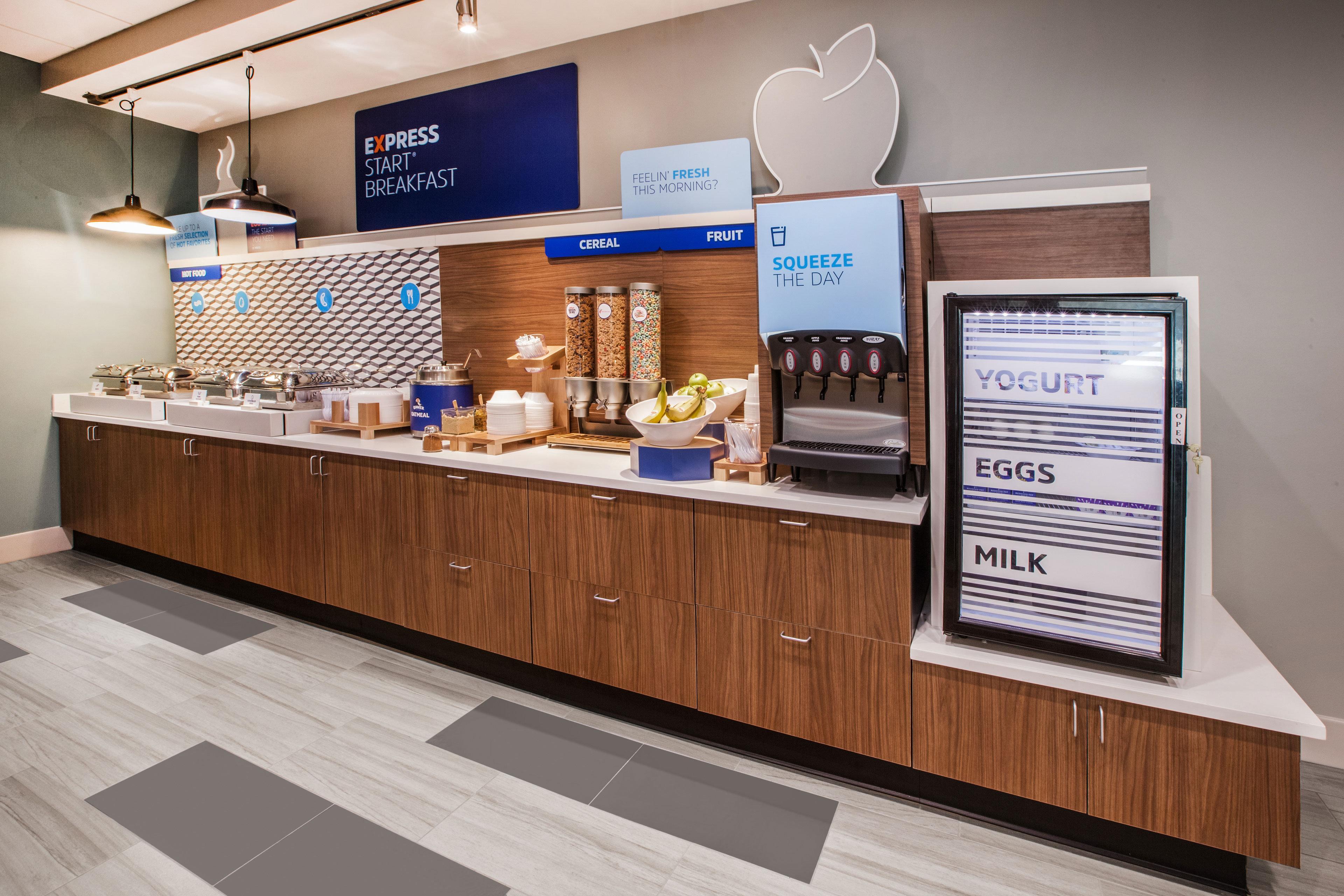 Express & By Ihg 2* Mebane