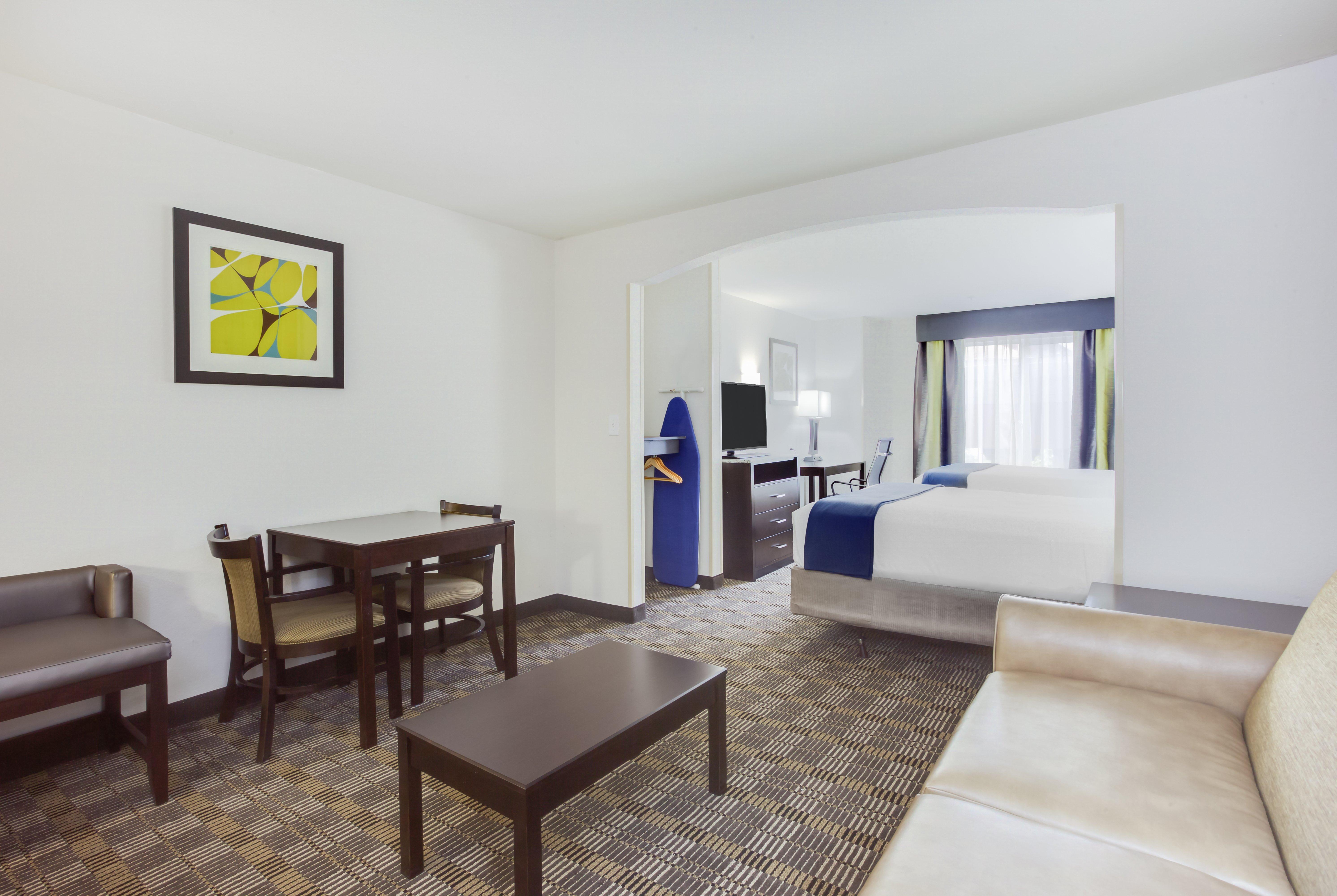 Express & By Ihg Hotel Mebane