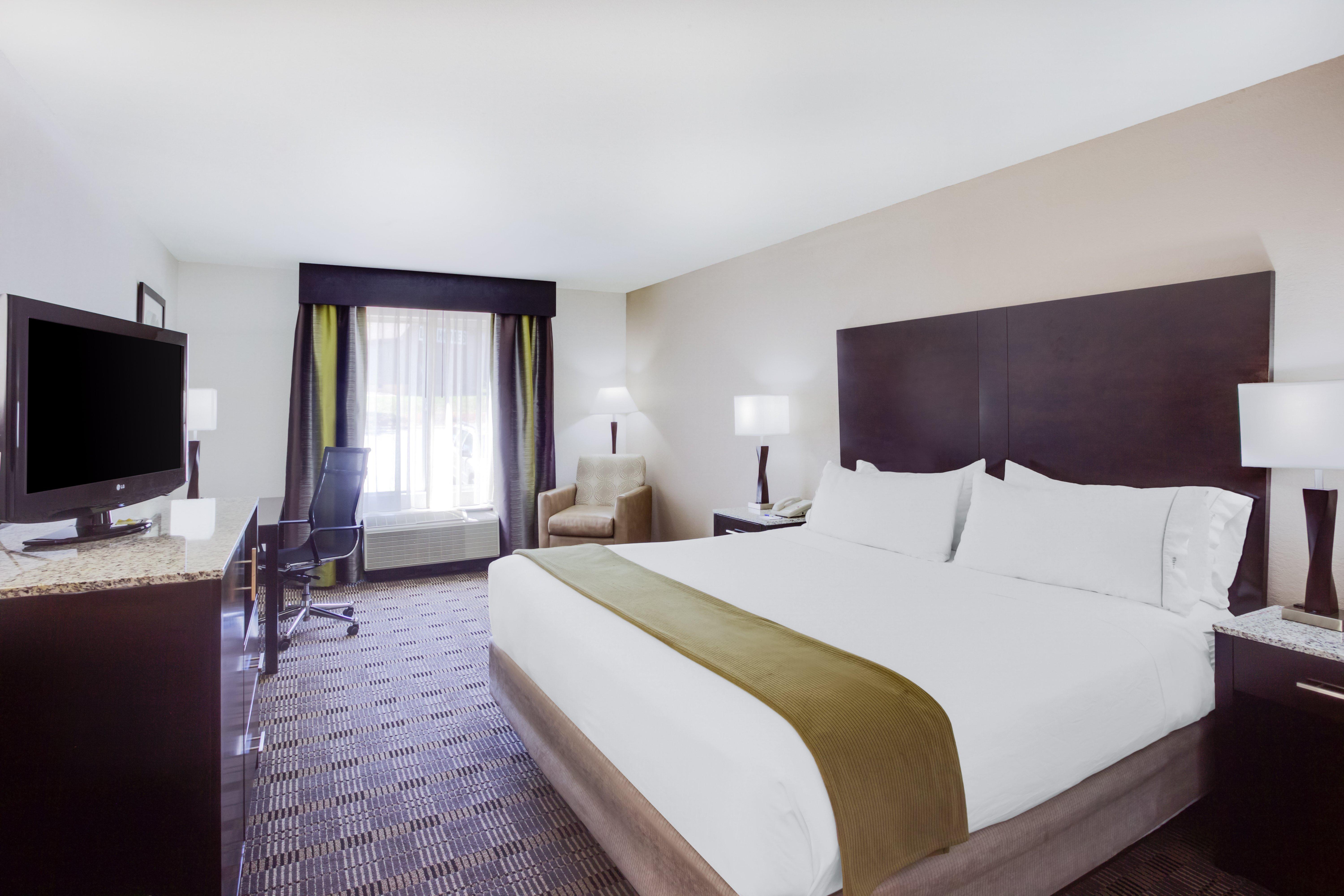 Hotel Express & By Ihg 2*