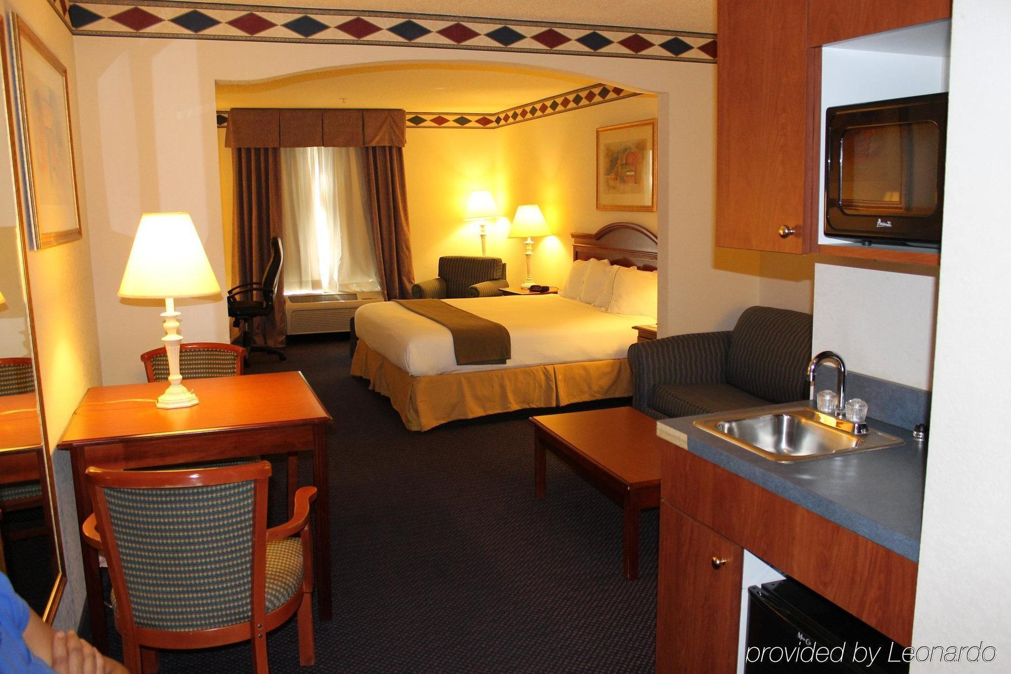 Express & By Ihg Hotel