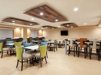 Express & By Ihg 2* Mebane