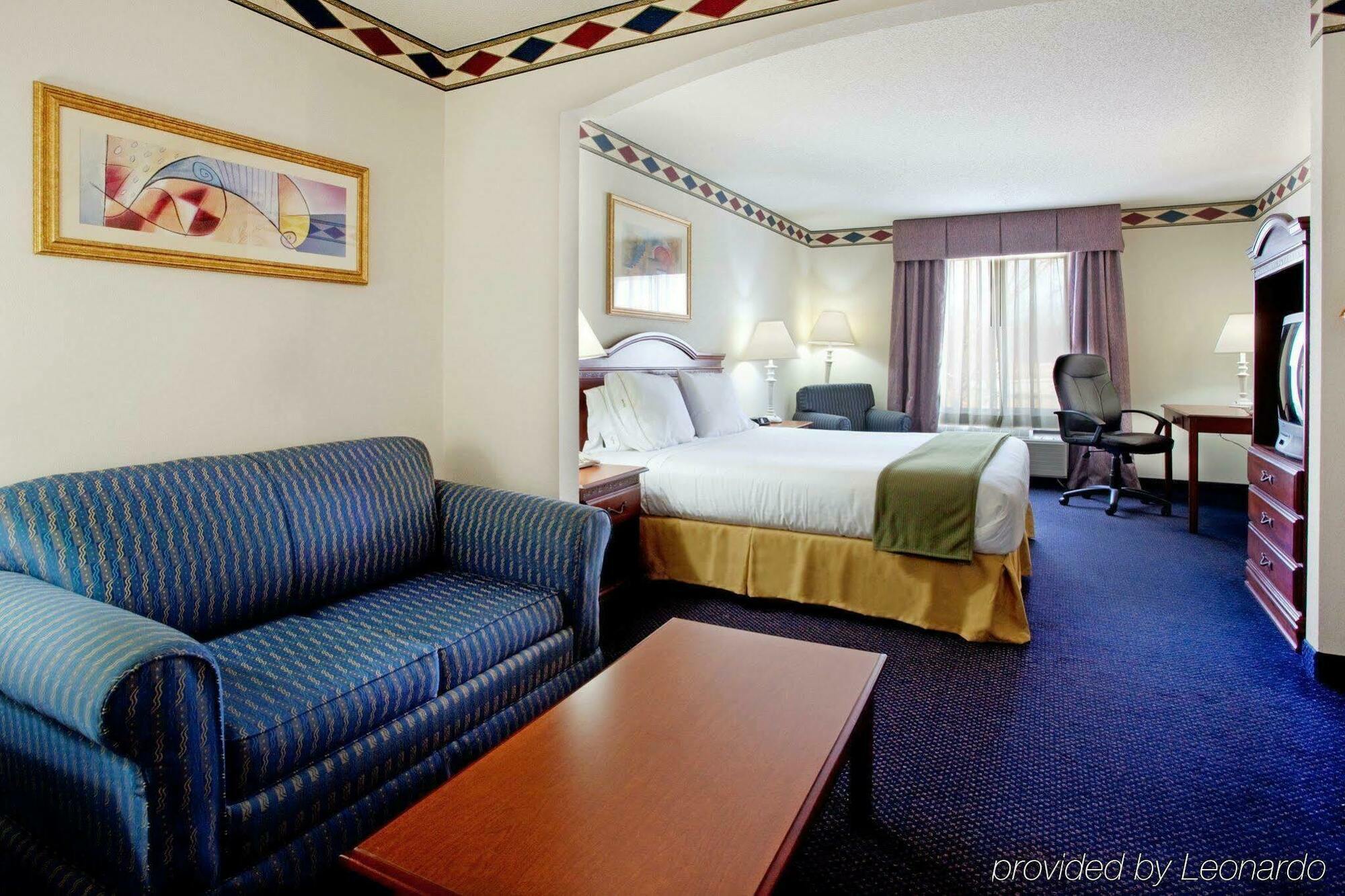 Express & By Ihg
